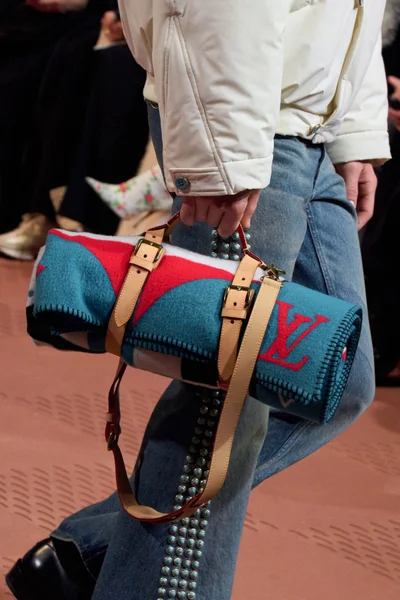 Look 141